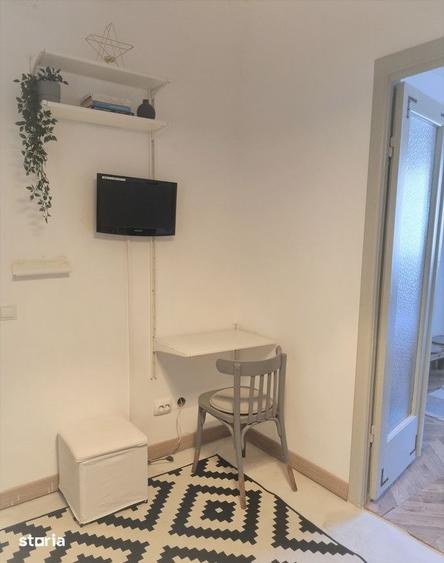 Apartament cu 2 camere semidecomandat în Centrul Istoric