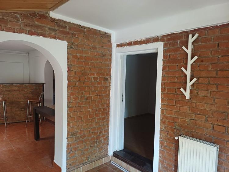 Casă cu 3 camere cu Teren 300 Mp în Elisabetin