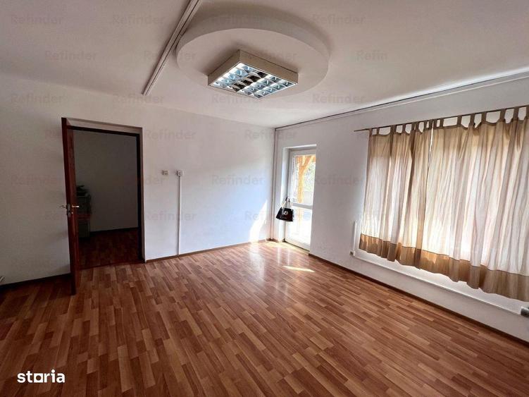 Casă cu 4 camere cu Canalizare în Vitan
