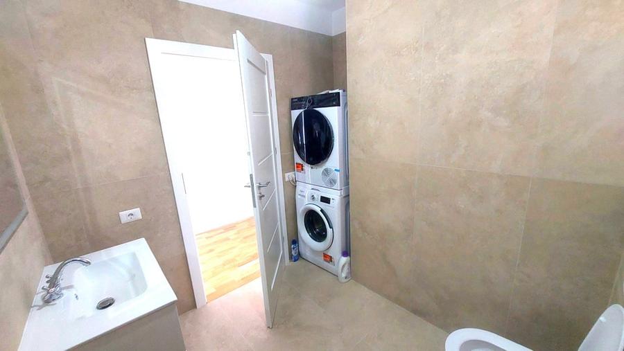 Casă individuală cu 4 camere cu Canalizare în Cetate