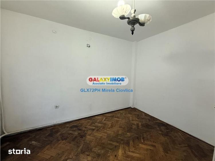 Casă cu 5 camere cu Teren 449 Mp în Central