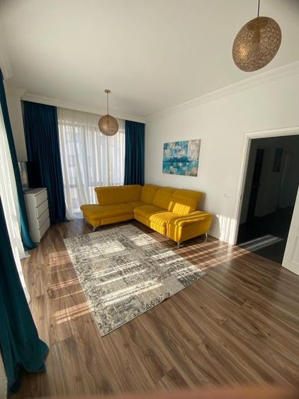 Apartament cu 2 camere decomandat în Ipotești
