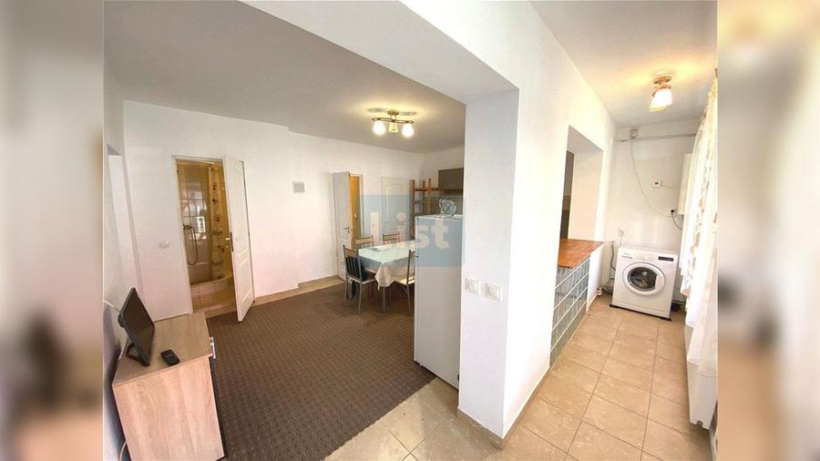 Apartament cu 3 camere semidecomandat, mobilat în Dâmbul Rotund