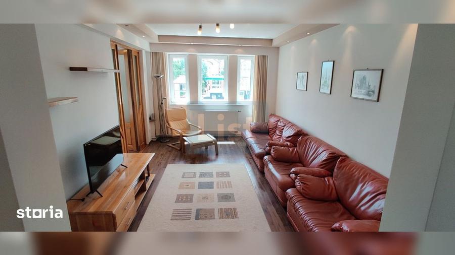 Apartament cu 4 camere decomandat în Zorilor