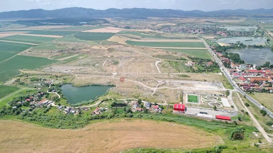 Teren Construcții intravilan de 237631 mp, în Feldioara