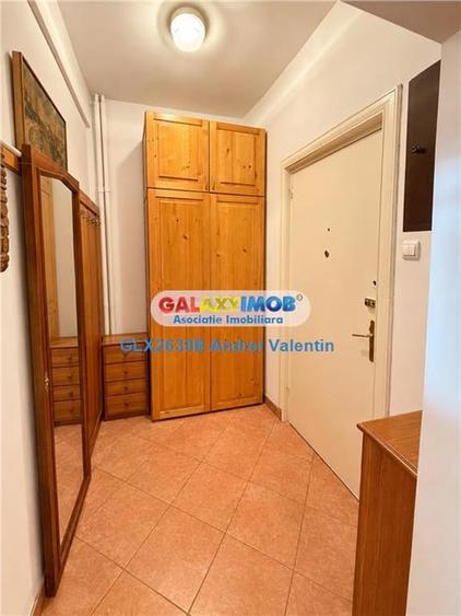 Apartament cu 2 camere semidecomandat în Calea Victoriei