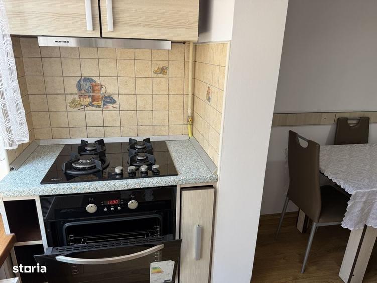 Apartament cu 2 camere decomandat în Valea Aurie