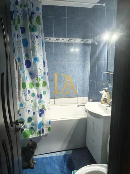 Apartament 3 camere Valea Călugărească 63 mp Etaj 3/10 - 8