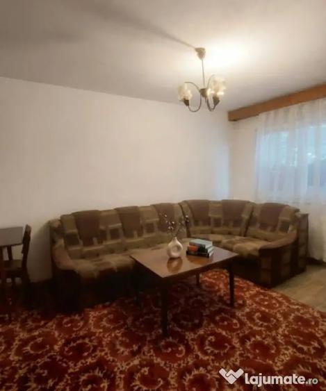 Apartament cu 3 camere decomandat în Tomis Nord