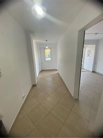 Spațiu comercial, de 48 mp, în Micro 39