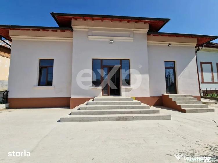 Spațiu comercial, de 110 mp, în Vulcana-Pandele