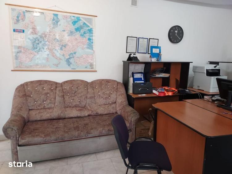Casă cu 6 camere cu Teren 277 Mp în Central
