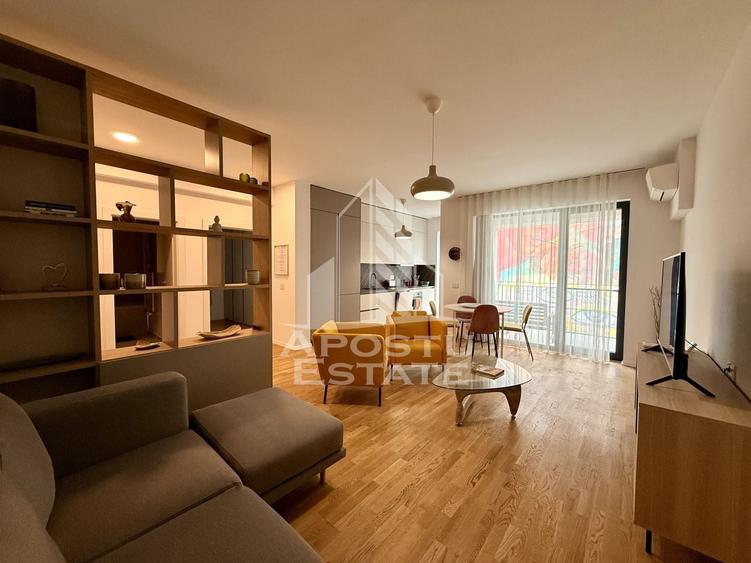 Apartament cu 2 camere decomandat, mobilat în Central