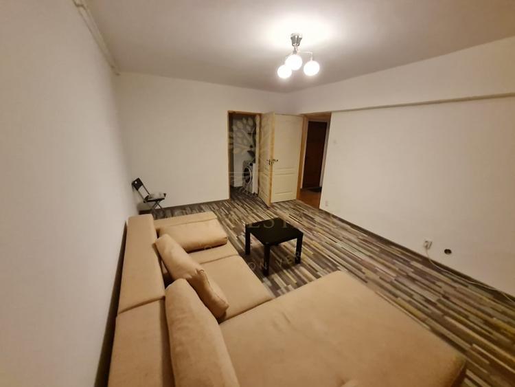2 Camere Et. 8/8 - 3 min Piata Crangasi - 1