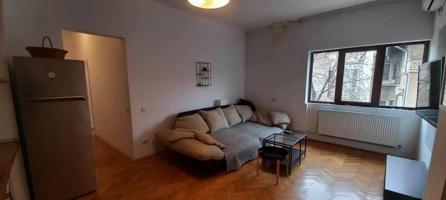 Apartament cu 4 camere decomandat în Rosetti