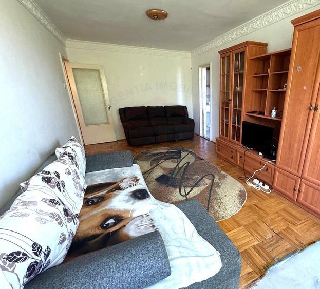 Apartament cu 2 camere semidecomandat în Micro 19