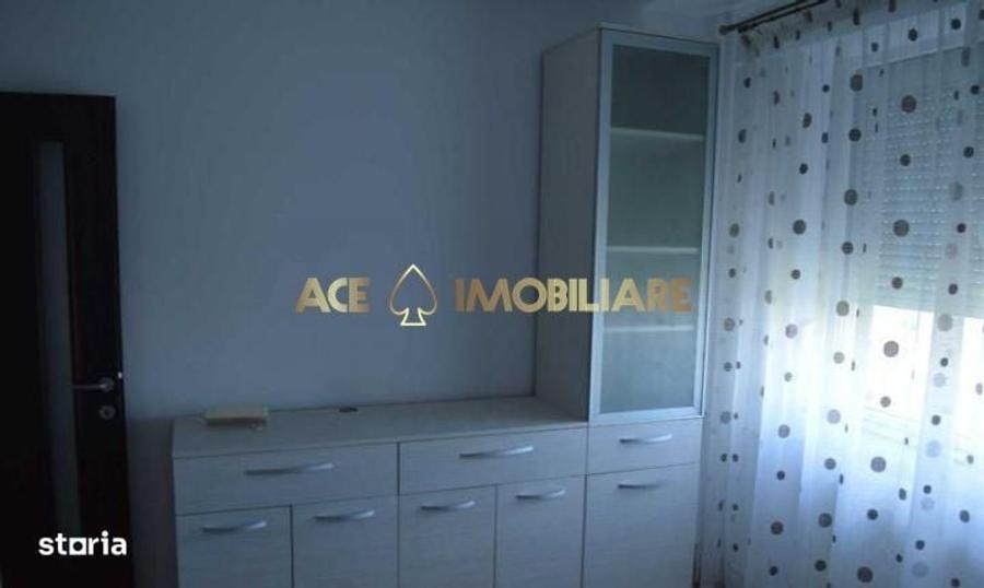 Apartament cu 3 camere în Tineretului