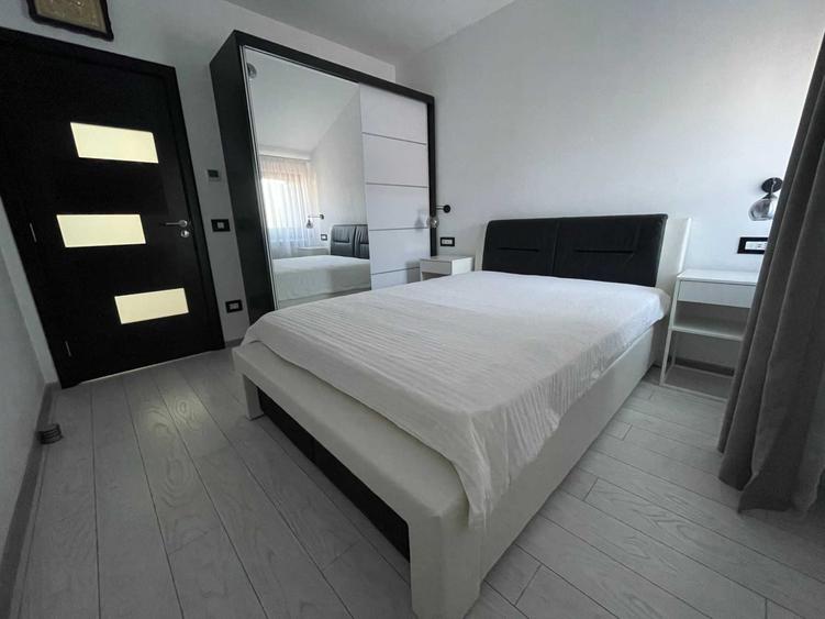 Apartament cu 3 camere decomandat în George Enescu