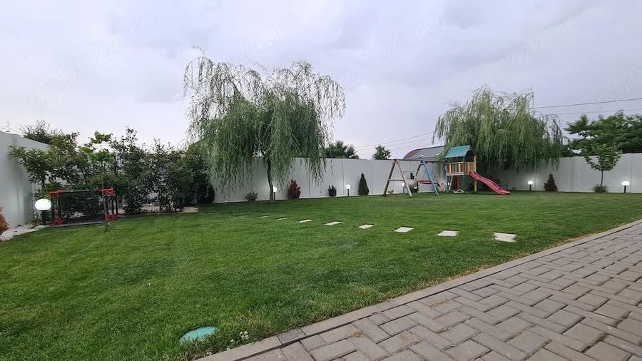 Casă cu Teren 856 Mp în Dumbrăvița