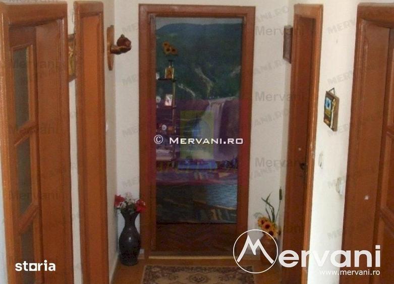 Casă cu 5 camere cu Teren 545 Mp în Bușteni