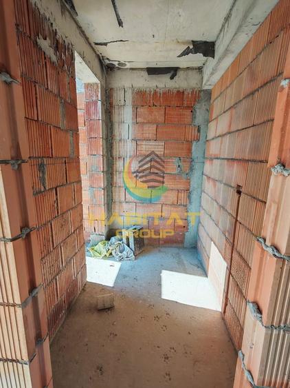 Duplex cu 4 camere cu Canalizare în Splaiul Unirii