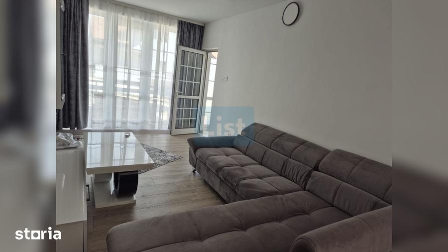 Casă cu 4 camere cu Teren 250 Mp în Traian