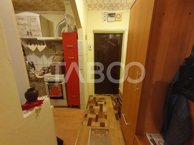 Apartament cu 2 camere semidecomandat, mobilat în Făgăraș