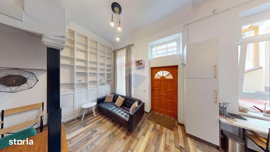 Apartament cu 3 camere decomandat, mobilat în 15 Noiembrie
