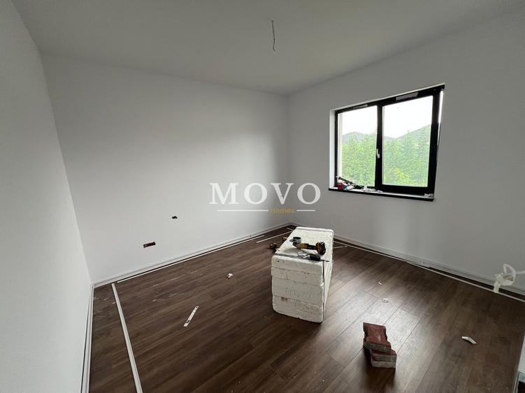 Casă cu 4 camere cu Teren 47 Mp în Chișoda