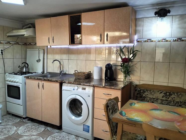 Casă cu 3 camere cu Teren 100 Mp în Colentina