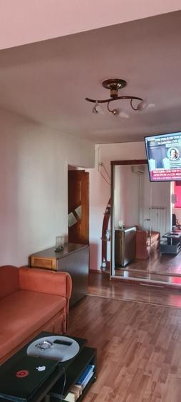Apartament cu 2 camere decomandat în Gura Văii