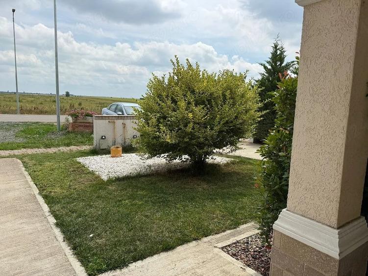 Duplex 79 mp utili ?i 324 mp teren terasa acoperita, curte amenajata ?i multa lini?te - 8
