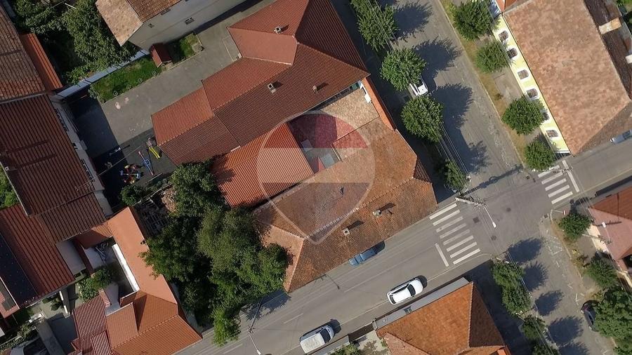 Casă individuală cu 3 camere cu Teren 269 Mp în Central