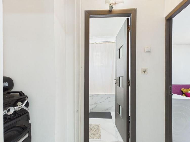 Apartament 4 camere decomandat | Parter | Metrou la 7 minute | - 14