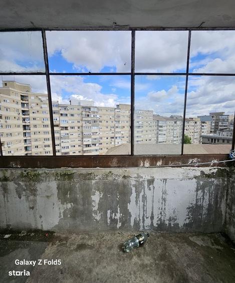 Apartament cu 3 camere decomandat în Dacia