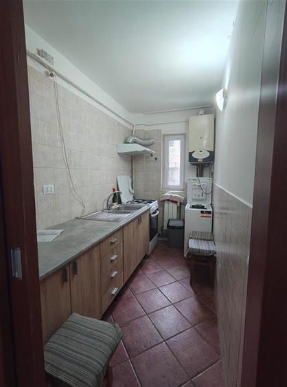 Apartament cu 2 camere decomandat, mobilat în Alexandru cel Bun