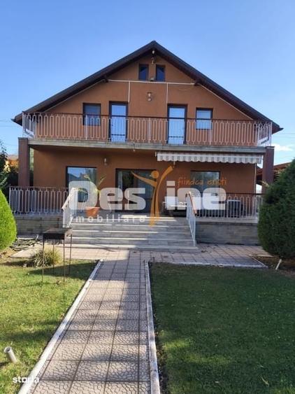 Casă cu 4 camere în Tufeni
