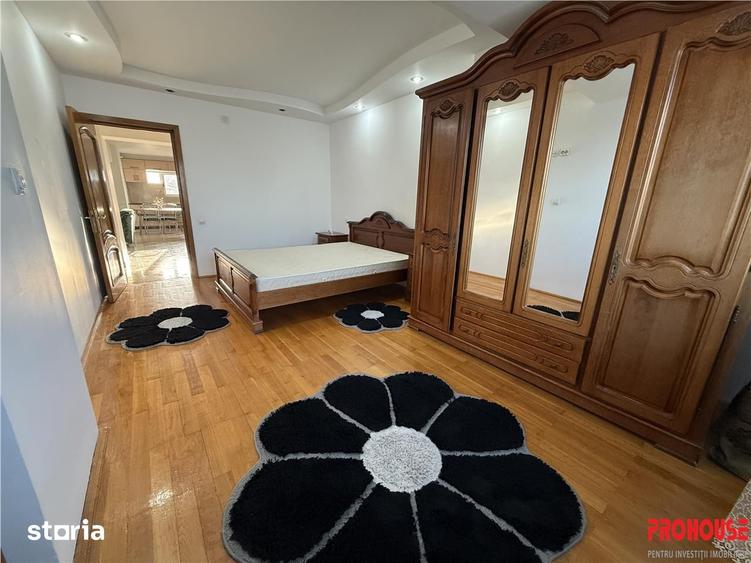 Apartament cu 3 camere, mobilat în Unirii
