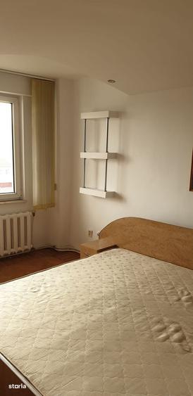 Apartament cu 4 camere în Central