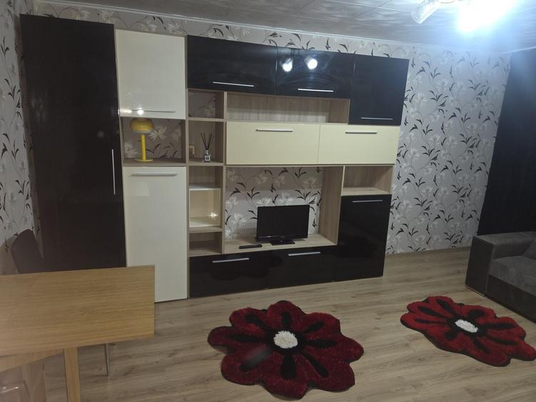 Garsonieră decomandată în Brâncoveanu