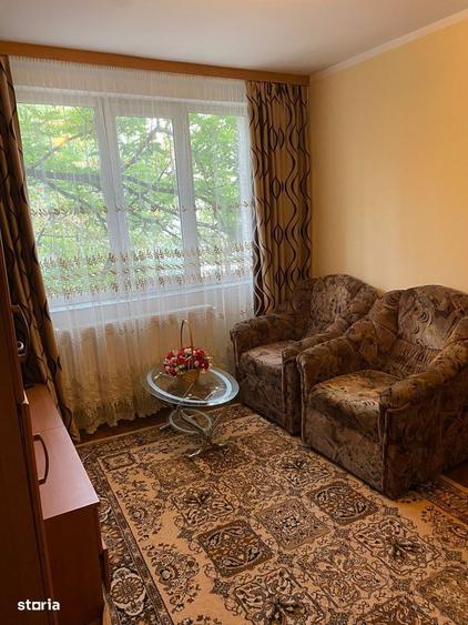 Apartament cu 2 camere semidecomandat, mobilat în Micro 19