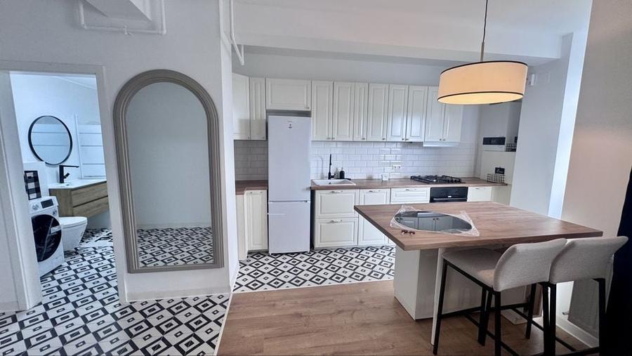 Apartament semidecomandat în Sisești