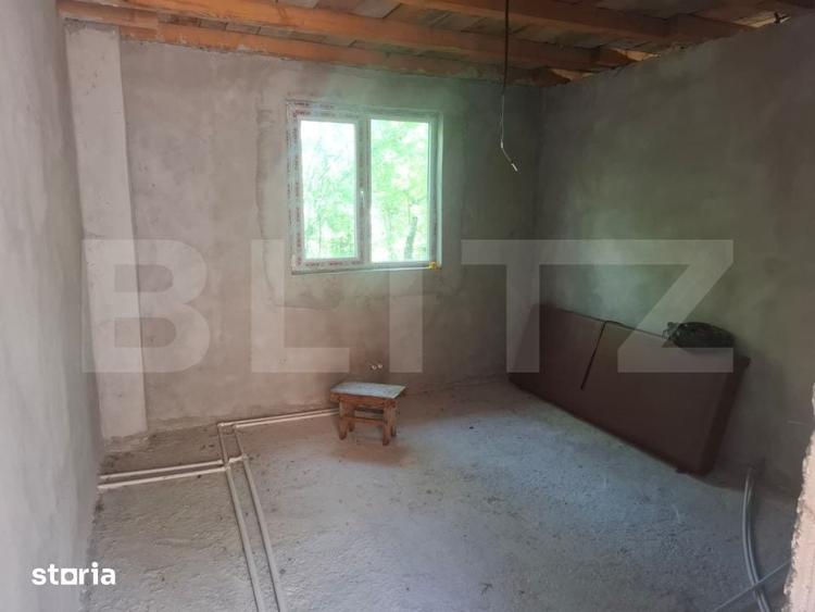 Casă cu 5 camere cu Teren 2100 Mp în Produlești