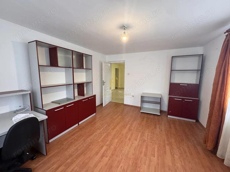 Casă cu 3 camere cu Teren 337 Mp în Central