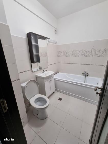 Apartament cu 2 camere semidecomandat în Roșu