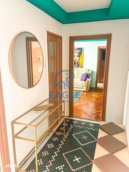 Apartament cu 3 camere semidecomandat, mobilat în Gara