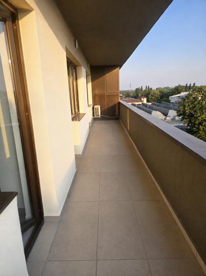 Apartament cu 3 camere decomandat, mobilat în Dorobanțul