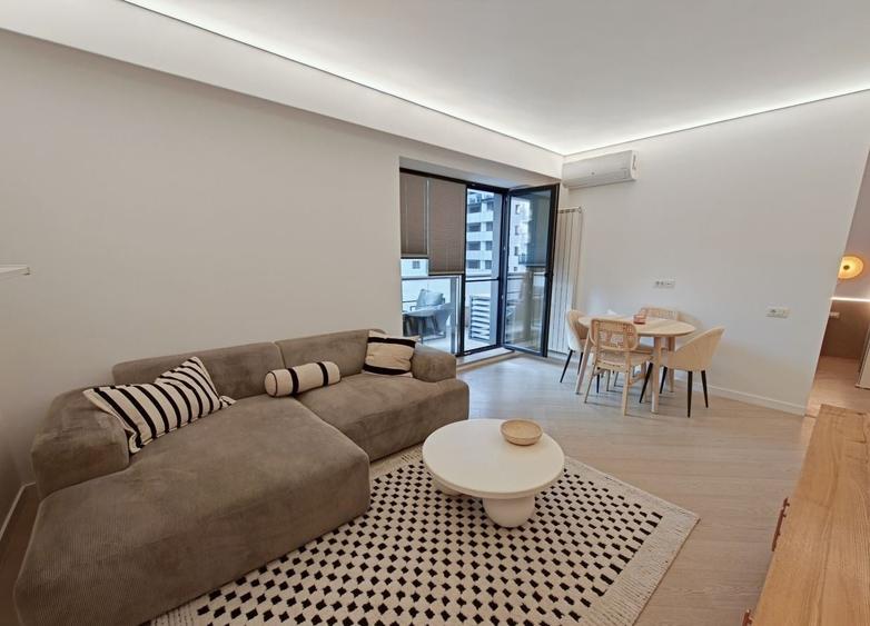 Apartament cu 3 camere decomandat în Pipera