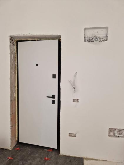 Apartament cu 2 camere semidecomandat în Dobroești