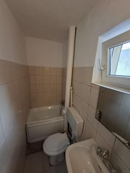 Apartament cu 2 camere semidecomandat în Tomis Nord